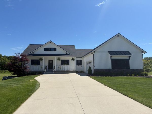 4649 Hidden Ridge Drive, Hudsonville, MI 49426