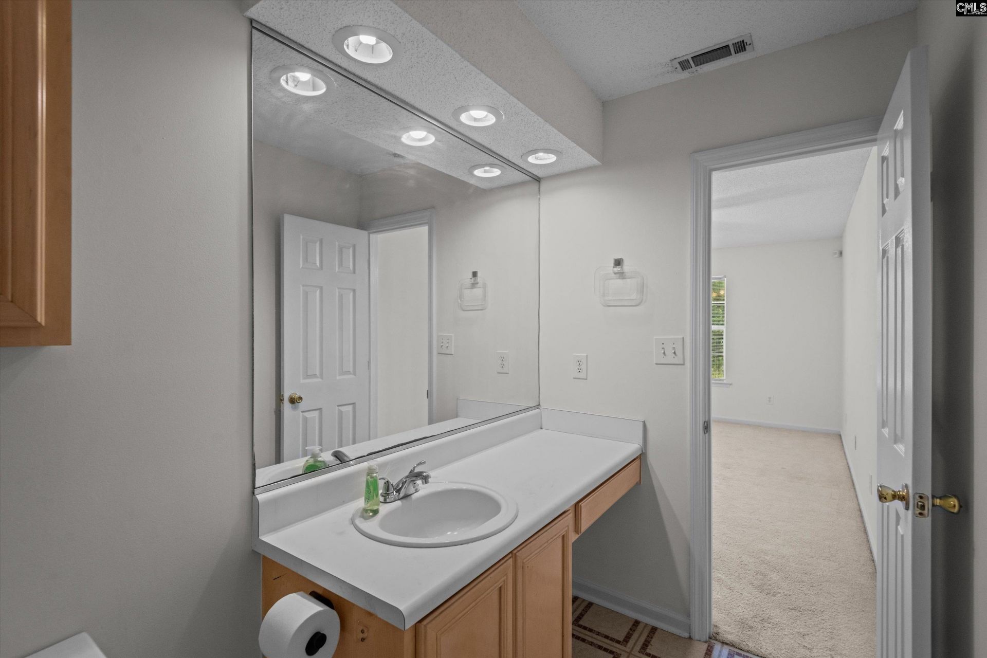 109 Londonberry Circle  Photo 16