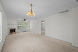 109 Londonberry Circle  photo 4