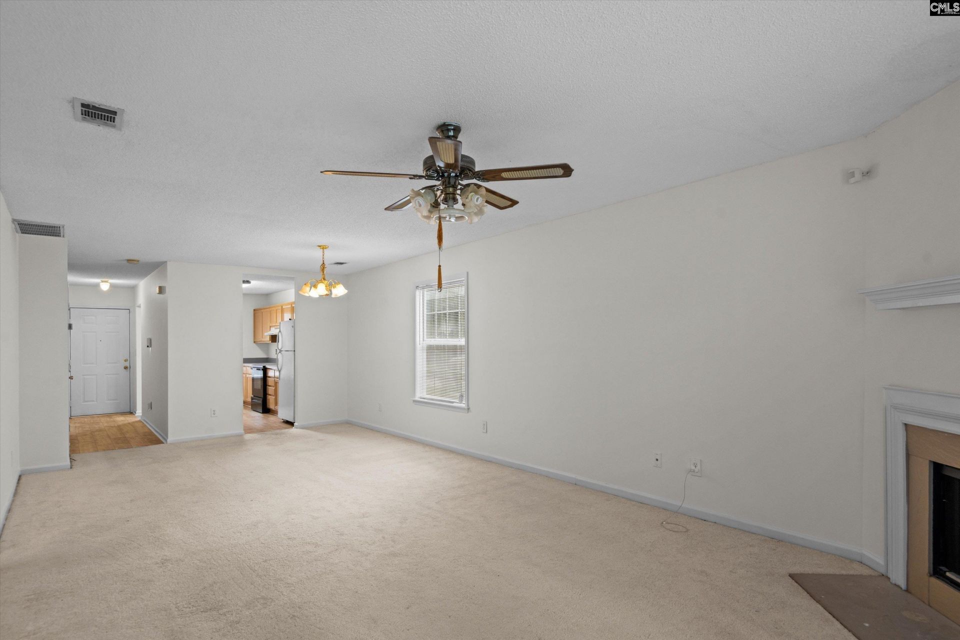 109 Londonberry Circle  Photo 5