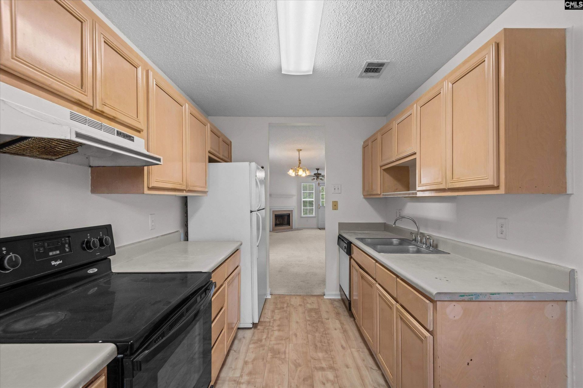 109 Londonberry Circle  Photo 8
