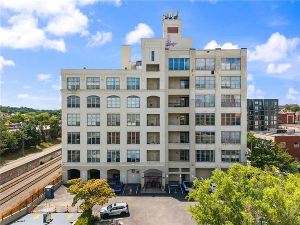 5850 Centre Ave, Unit 602, Pittsburgh, PA 15206