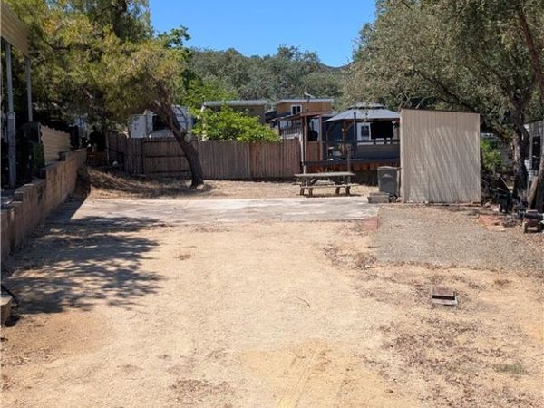 2104 Clamath Court, Paso Robles, CA 93446