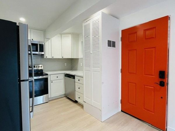 4152 N Business Street, Unit 5, Long Beach, CA 90807
