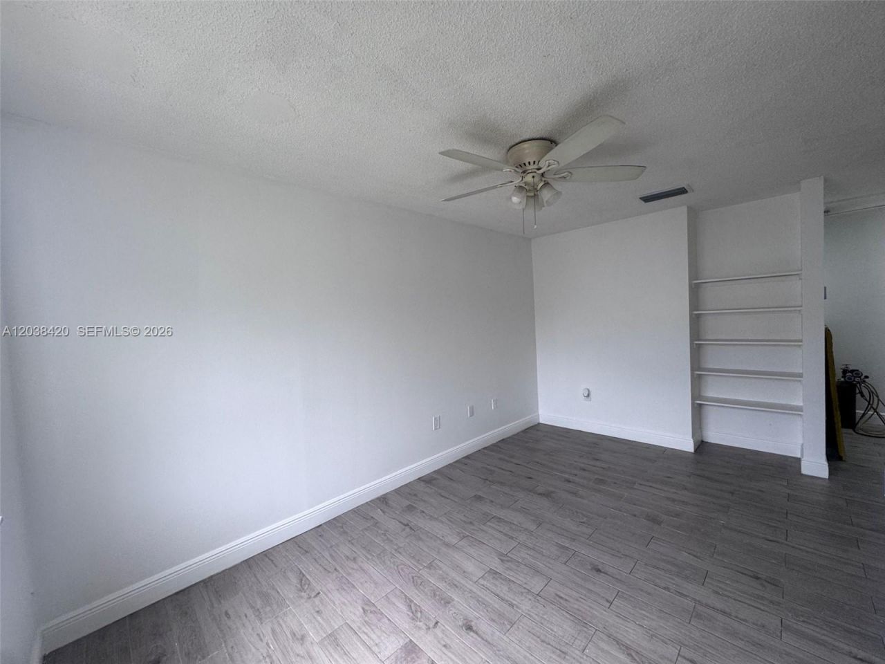 17425 NW 67th Pl, Unit N-13, Hialeah, FL 33015 Photo