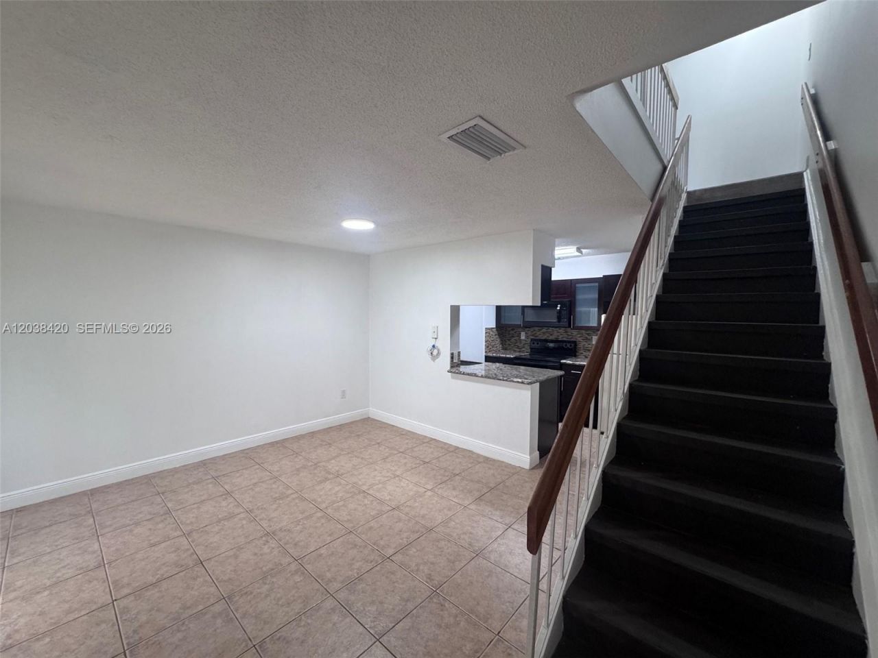 17425 NW 67th Pl, Unit N-13, Hialeah, FL 33015 Photo
