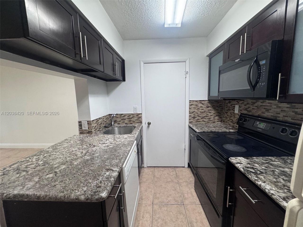 17425 NW 67th Pl, Unit N-13, Hialeah, FL 33015 Photo