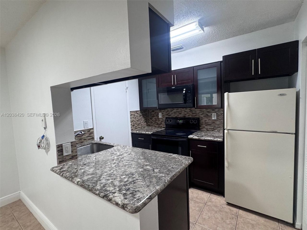 17425 NW 67th Pl, Unit N-13, Hialeah, FL 33015 Photo