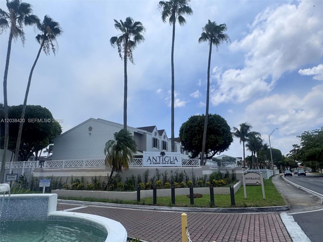 17425 NW 67th Pl, Unit N-13, Hialeah, FL 33015 Photo