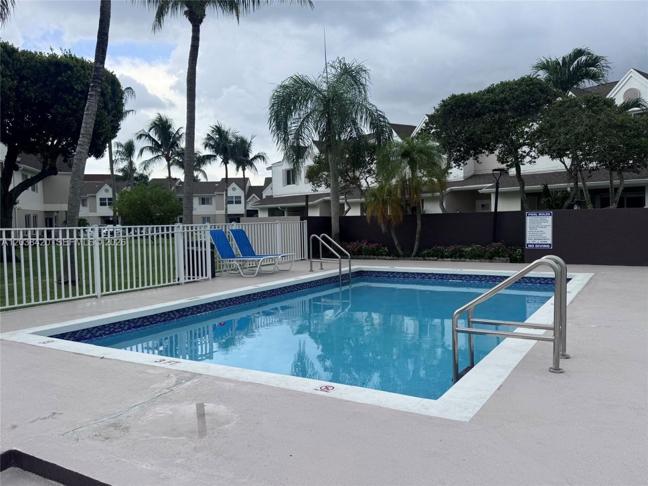 17425 NW 67th Pl, Unit N-13, Hialeah, FL 33015 Photo
