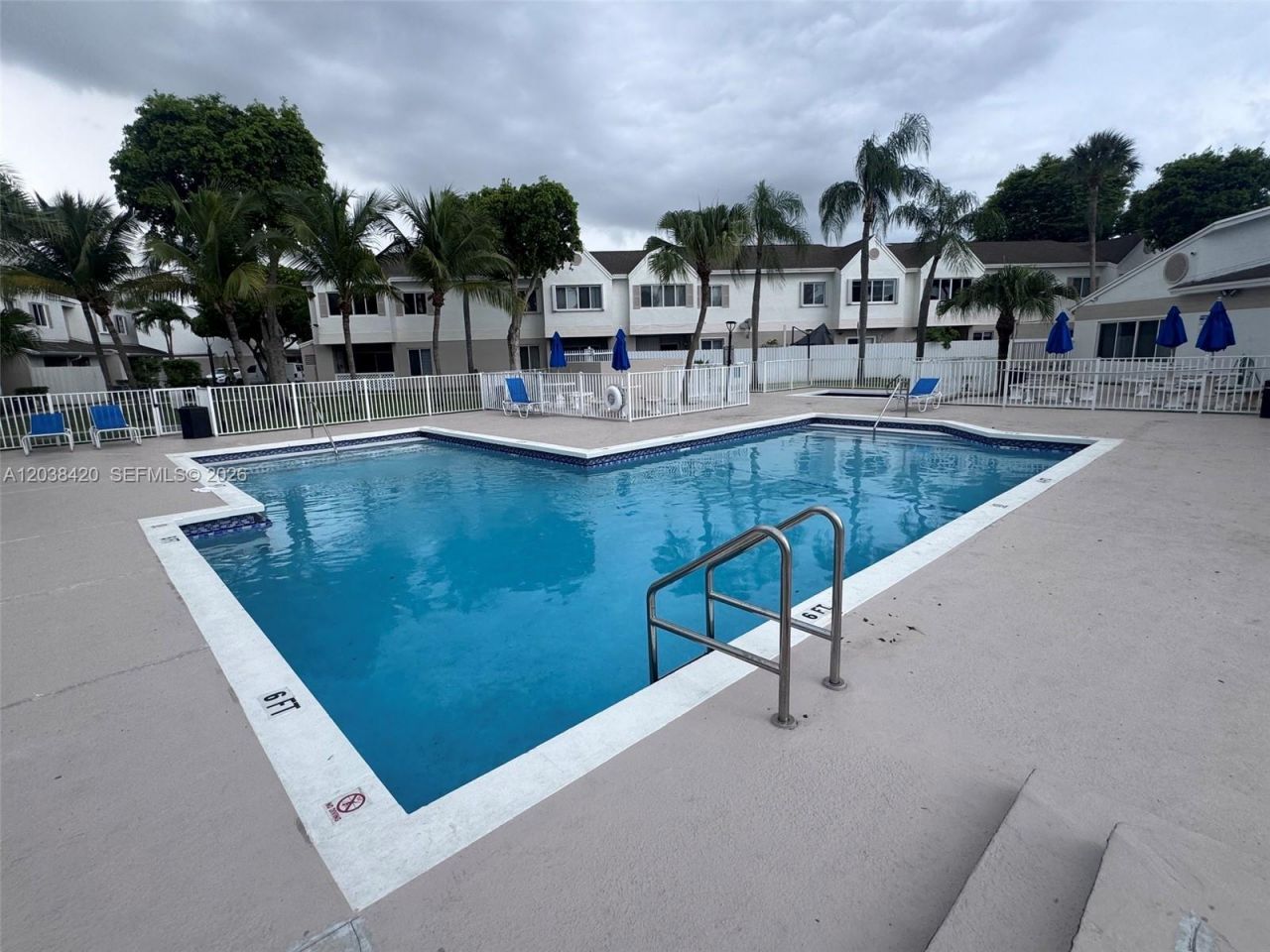 17425 NW 67th Pl, Unit N-13, Hialeah, FL 33015 Photo