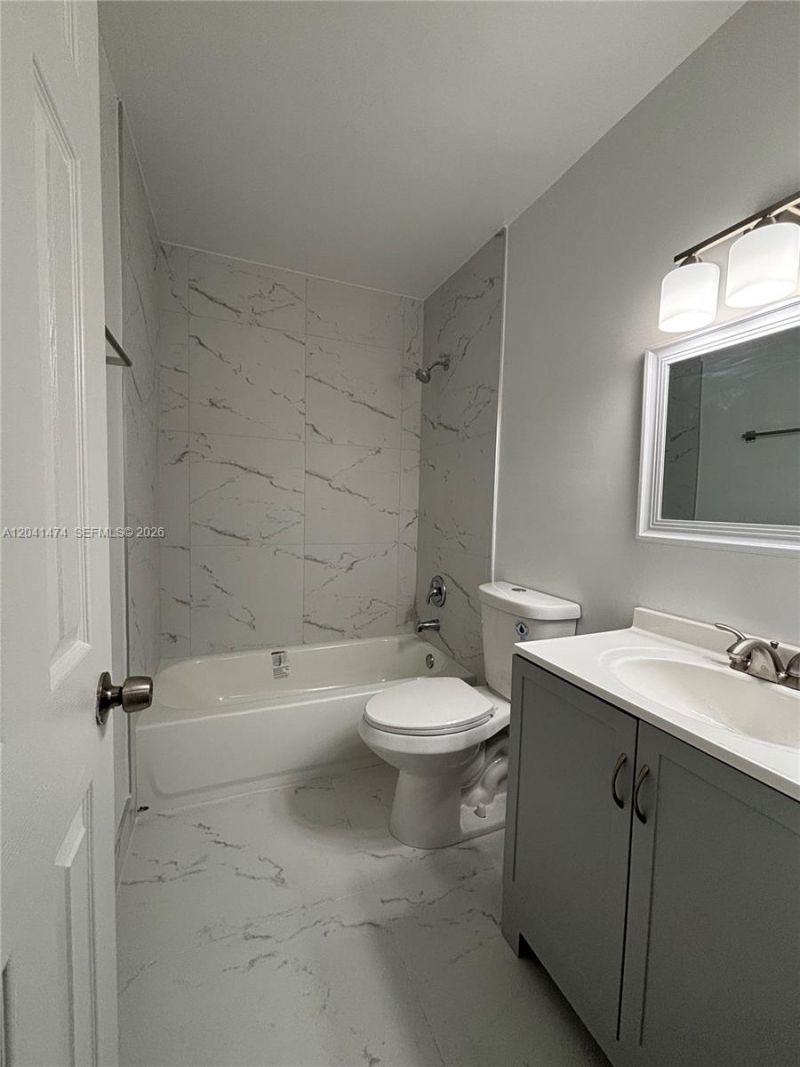 15655 SW 74th Cir Dr, Unit 14-6, Miami, FL 33193 Photo