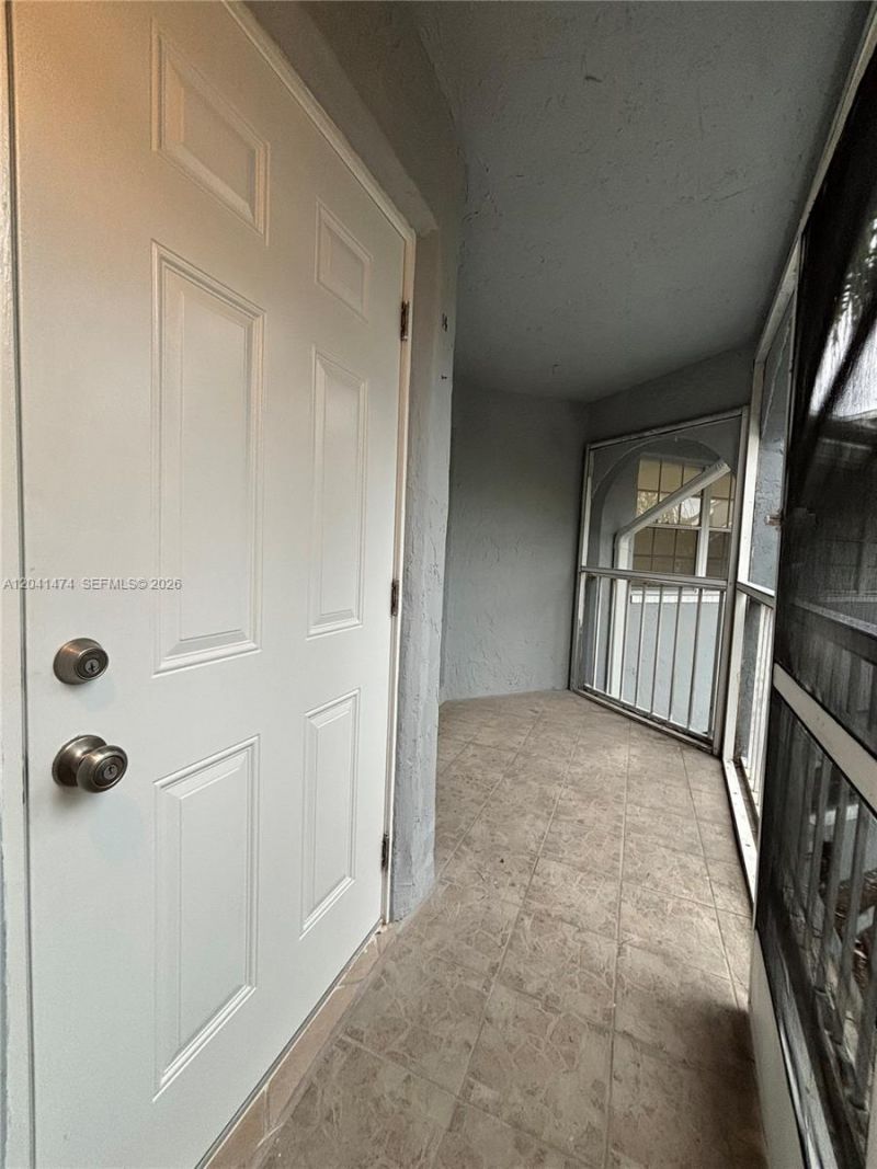 15655 SW 74th Cir Dr, Unit 14-6, Miami, FL 33193 Photo
