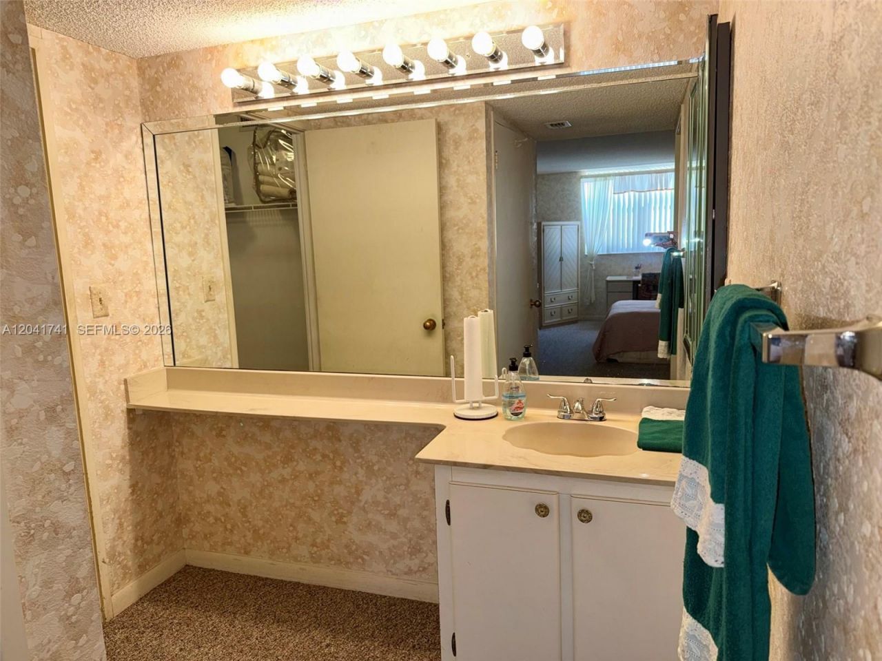 210 174th St , Unit 405, Sunny Isles Beach, FL 33160 Photo