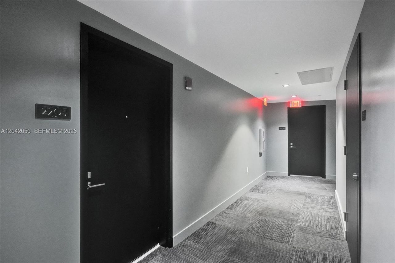 121 NE 34th St , Unit 2205, Miami, FL 33137 Photo