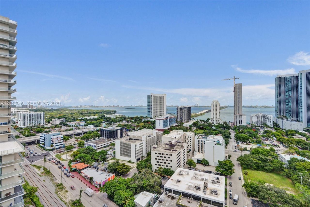 121 NE 34th St , Unit 2205, Miami, FL 33137 Photo