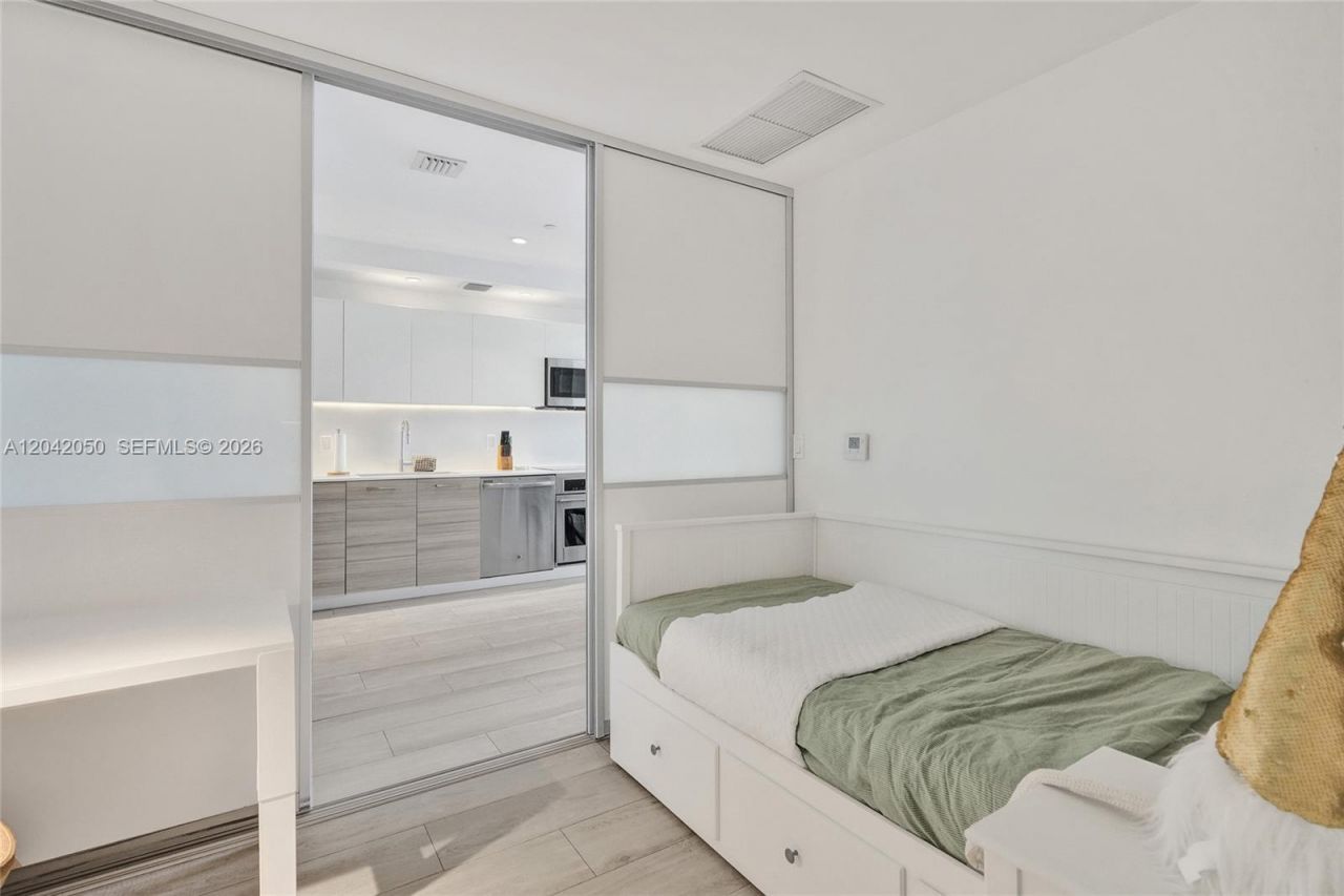 121 NE 34th St , Unit 2205, Miami, FL 33137 Photo