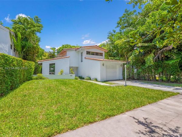 920 Aguero Ave , Coral Gables, FL 33146