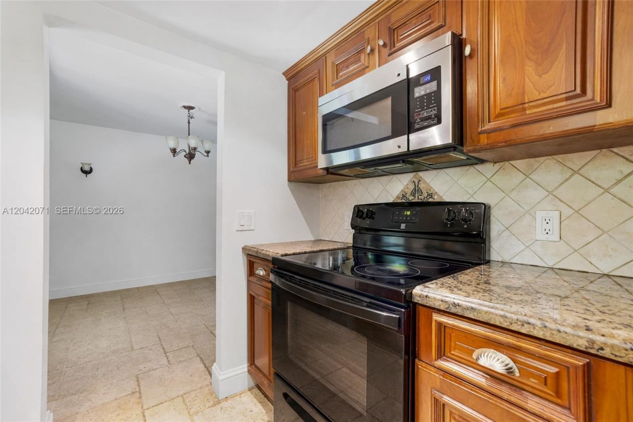 920 Aguero Ave, Coral Gables, FL 33146 Photo
