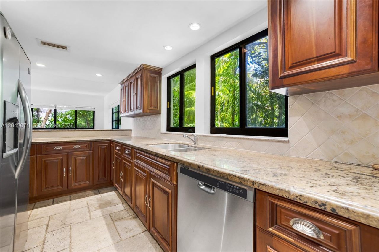 920 Aguero Ave, Coral Gables, FL 33146 Photo