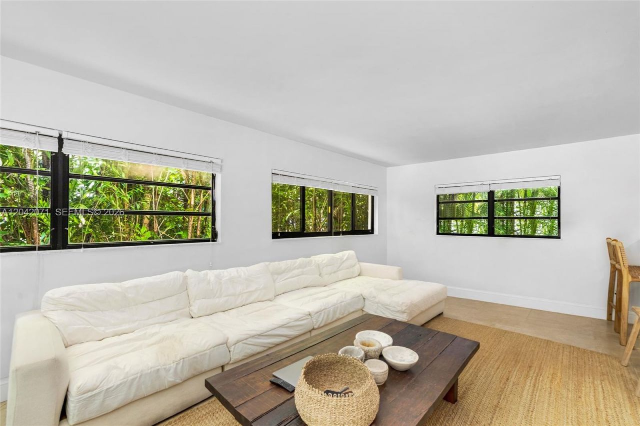 920 Aguero Ave, Coral Gables, FL 33146 Photo