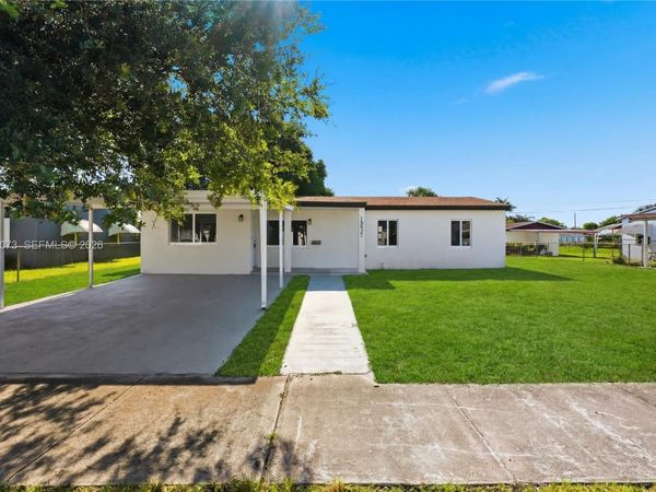 15921 NW 18th Pl, Miami Gardens, FL 33054