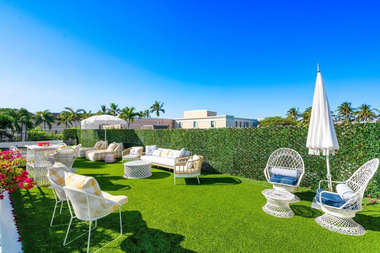 162 Peruvian Avenue, Palm Beach, FL 33480 Photo