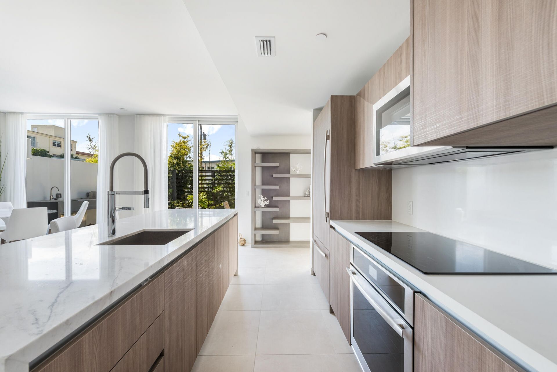 401 N Birch Road, Unit Th1, Fort Lauderdale, FL 33304 Photo