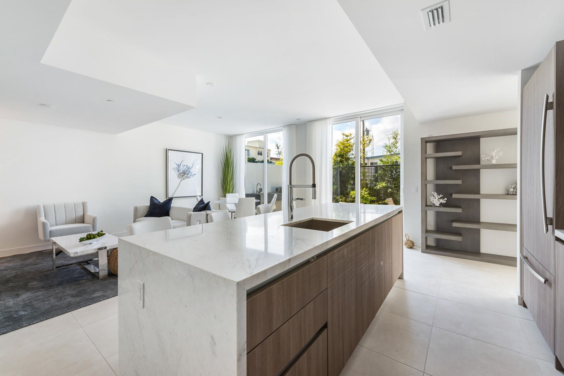 401 N Birch Road, Unit Th1, Fort Lauderdale, FL 33304 Photo