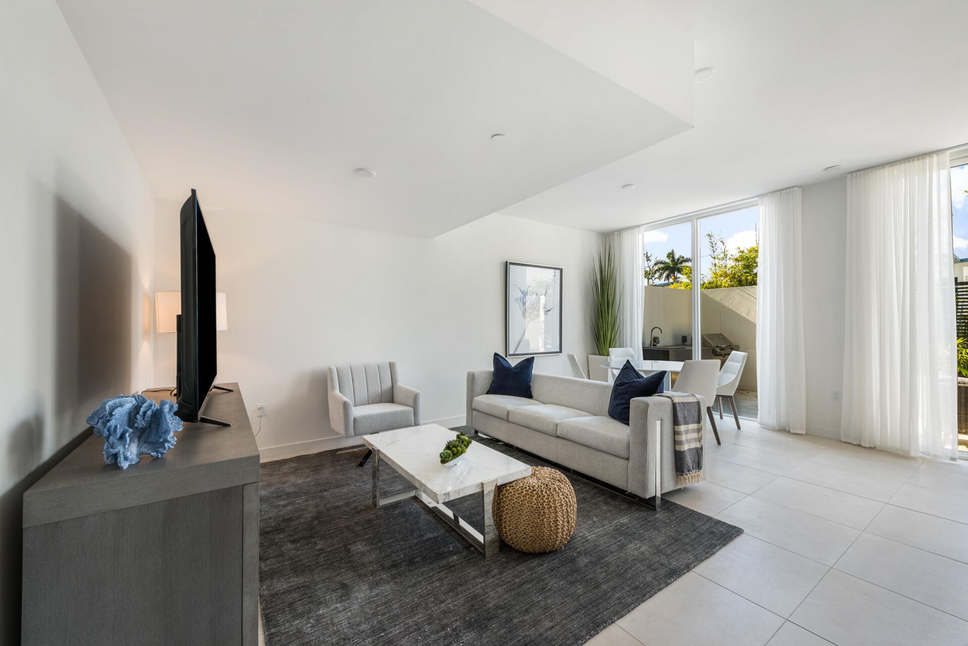 401 N Birch Road, Unit Th1, Fort Lauderdale, FL 33304 Photo