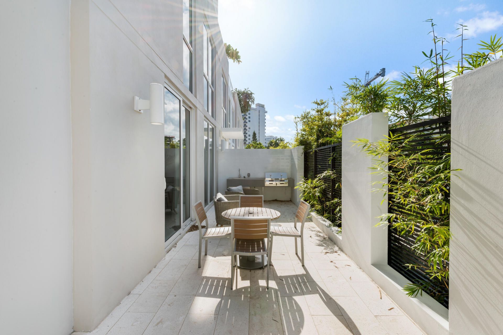 401 N Birch Road, Unit Th1, Fort Lauderdale, FL 33304 Photo