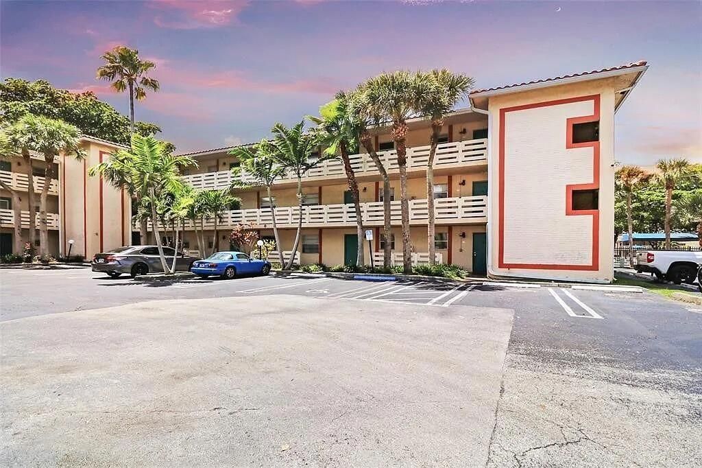 3246 NW 102nd Terrace, Unit 308-f, Coral Springs, FL 33065 Photo