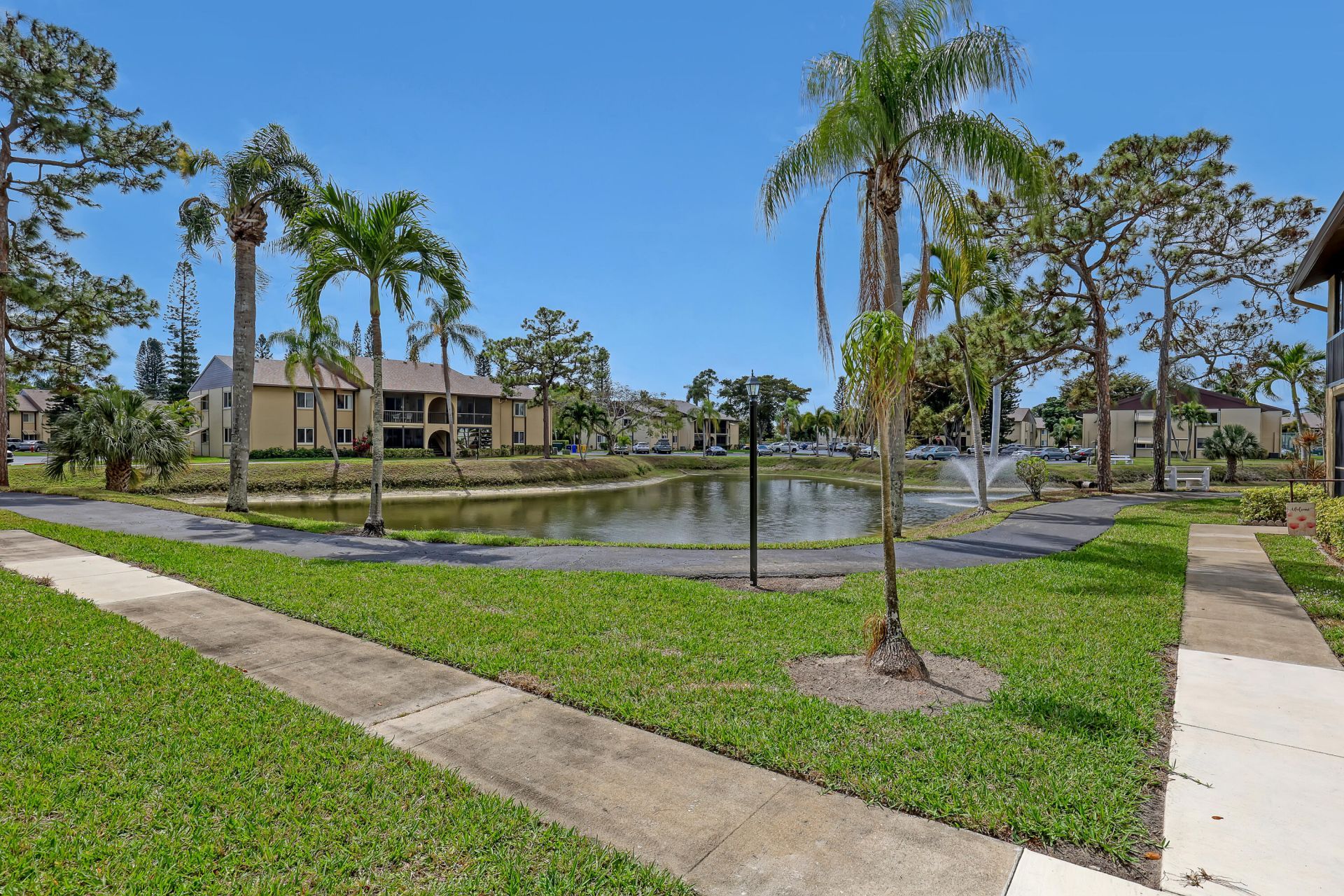339 Pine Ridge Circle, Unit D-1, Greenacres, FL 33463 Photo