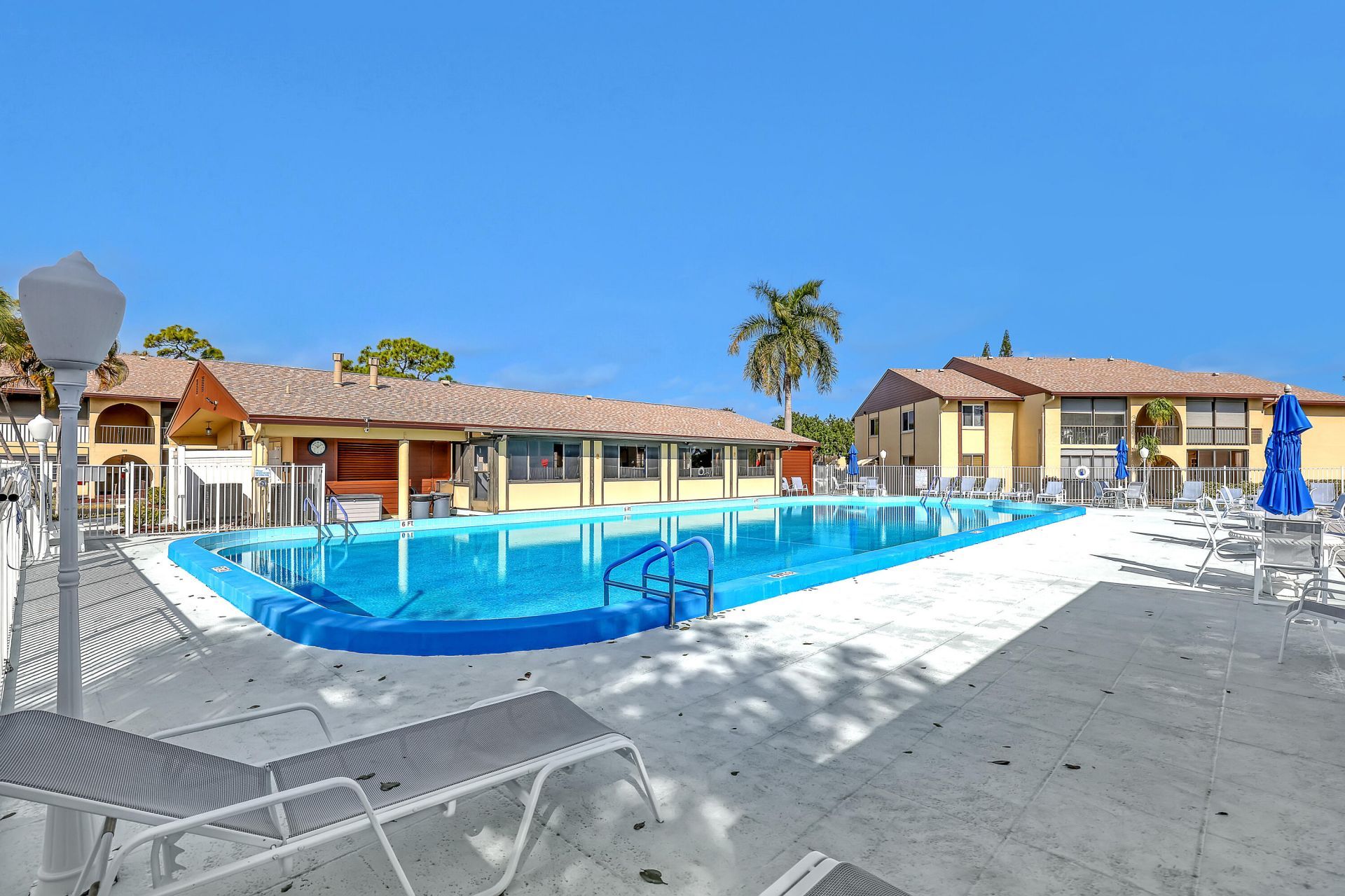 339 Pine Ridge Circle, Unit D-1, Greenacres, FL 33463 Photo