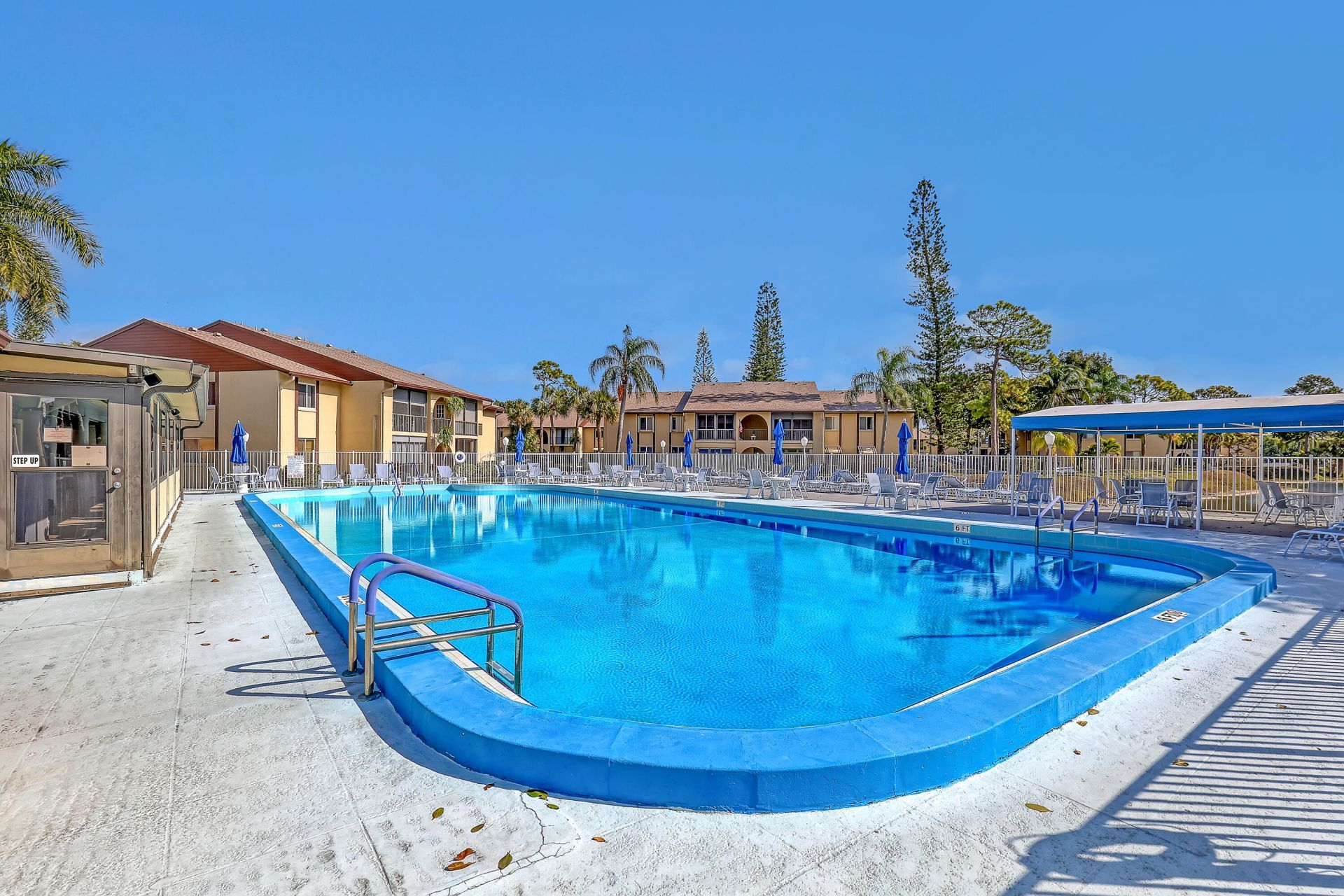 339 Pine Ridge Circle, Unit D-1, Greenacres, FL 33463 Photo