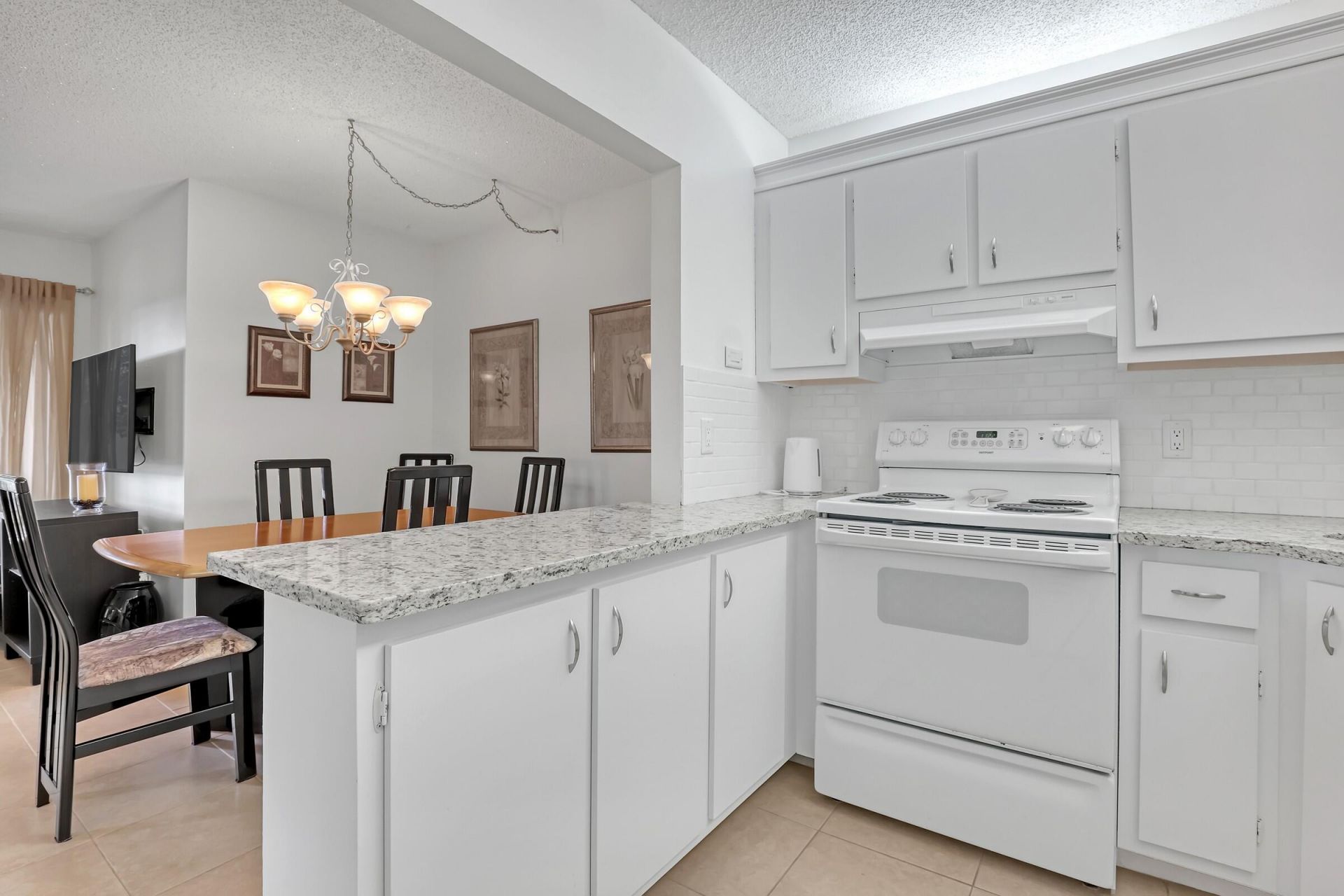337 Pine Ridge Circle, Unit D-2, Greenacres, FL 33463 Photo
