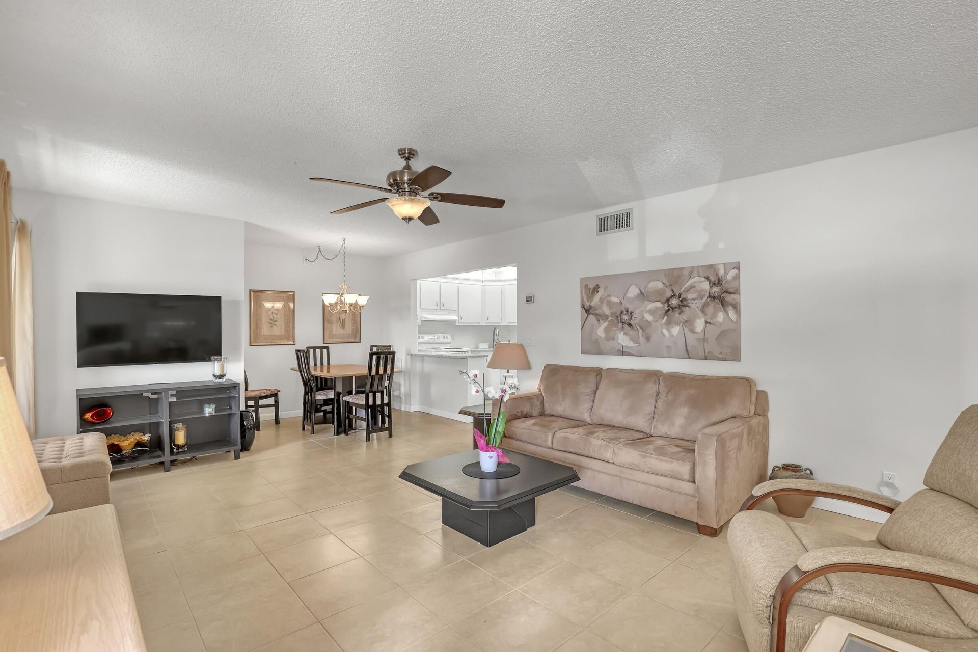 337 Pine Ridge Circle, Unit D-2, Greenacres, FL 33463 Photo