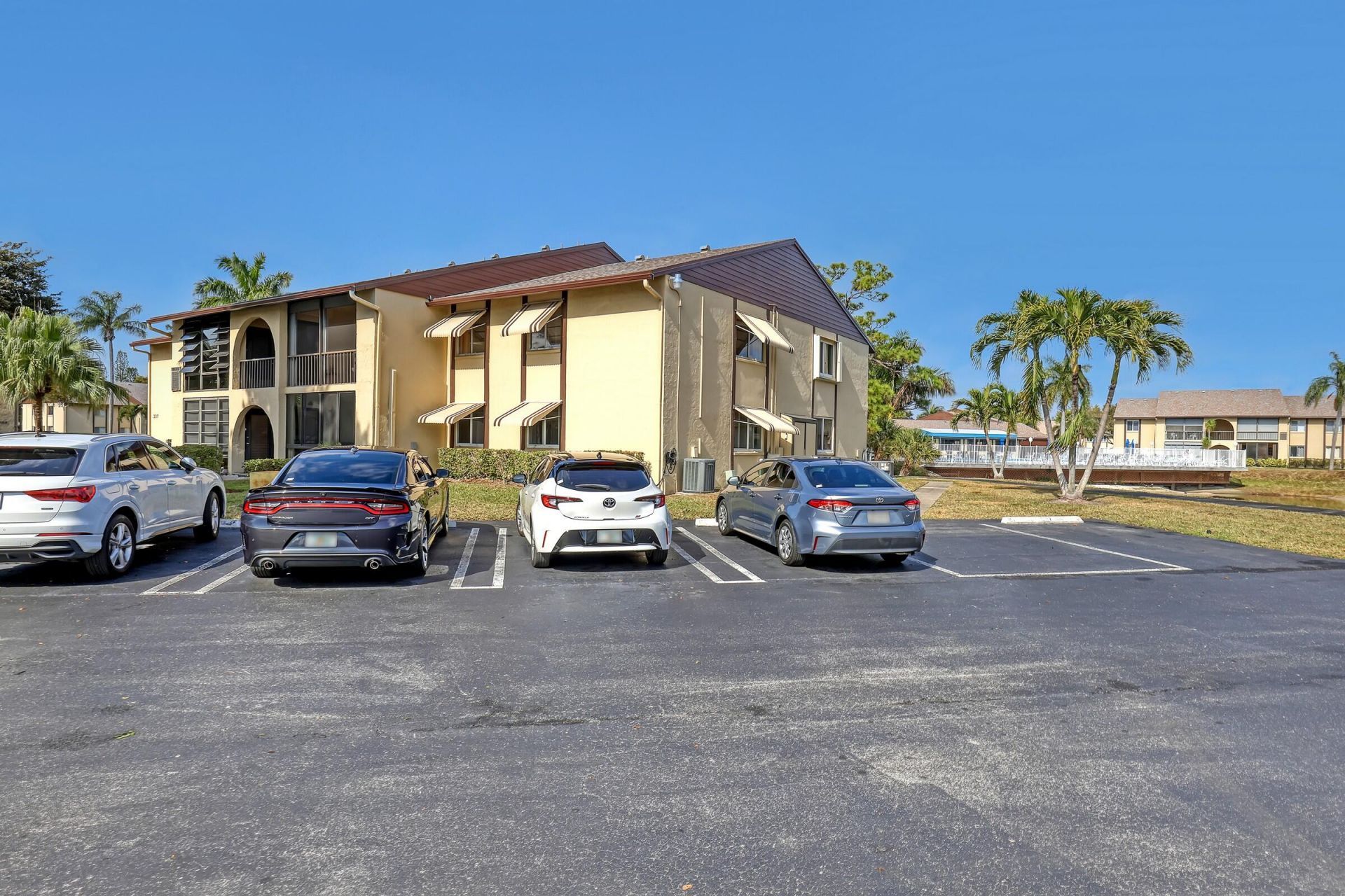 337 Pine Ridge Circle, Unit D-2, Greenacres, FL 33463 Photo