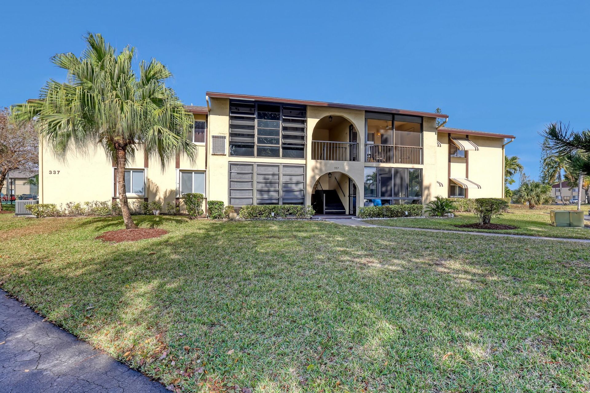 337 Pine Ridge Circle, Unit D-2, Greenacres, FL 33463 Photo