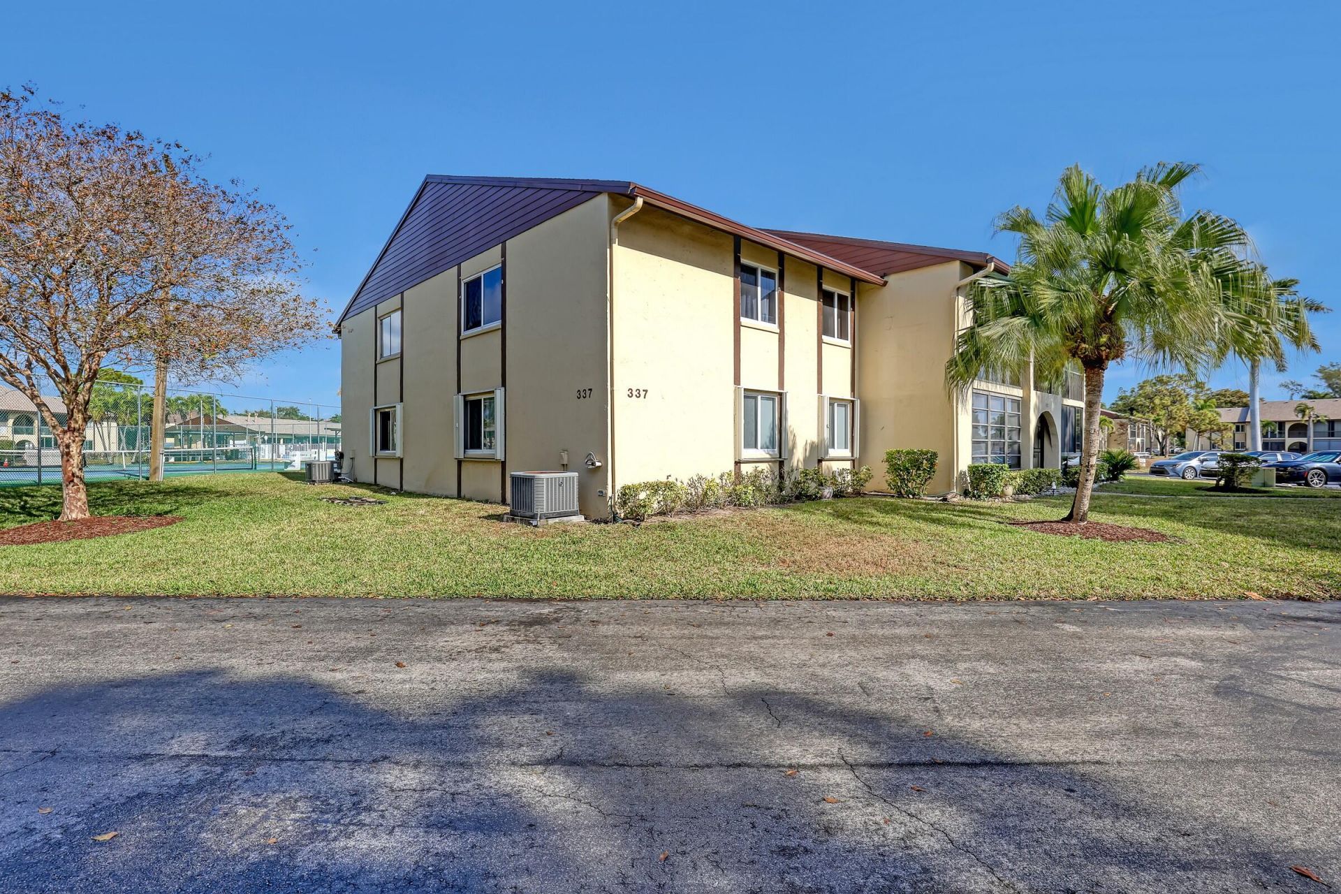 337 Pine Ridge Circle, Unit D-2, Greenacres, FL 33463 Photo