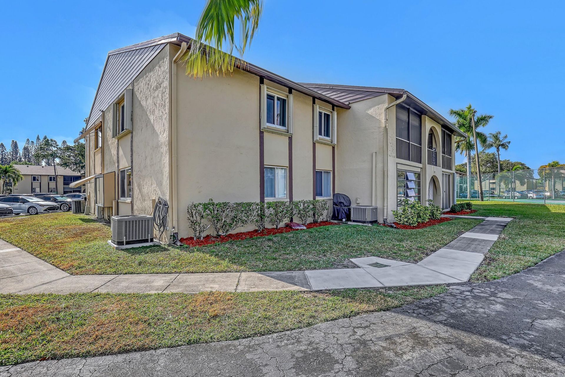 337 Pine Ridge Circle, Unit D-2, Greenacres, FL 33463 Photo