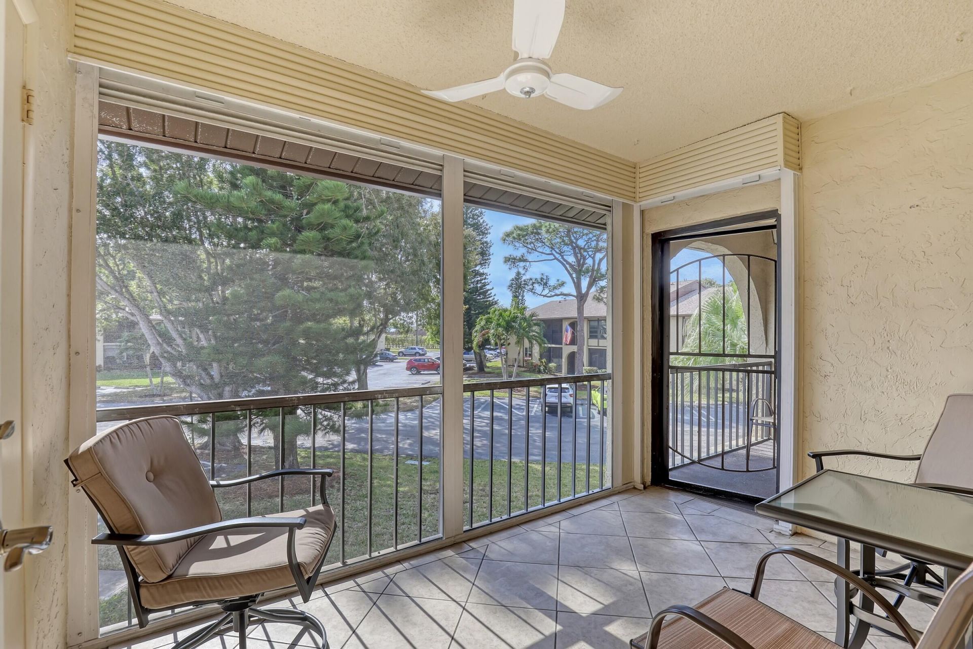 337 Pine Ridge Circle, Unit D-2, Greenacres, FL 33463 Photo
