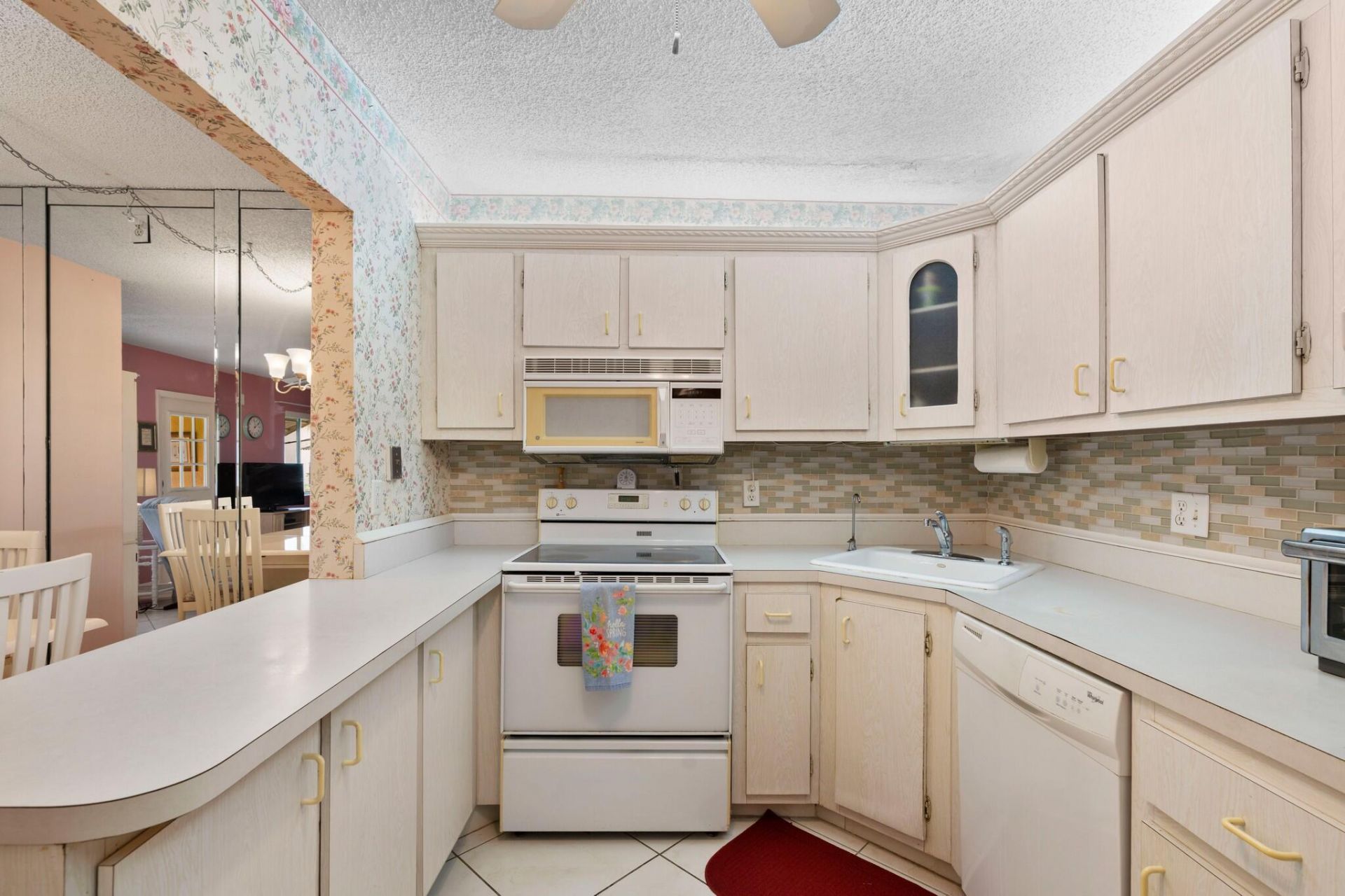 336 Pine Ridge Circle, Unit B-1, Greenacres, FL 33463 Photo