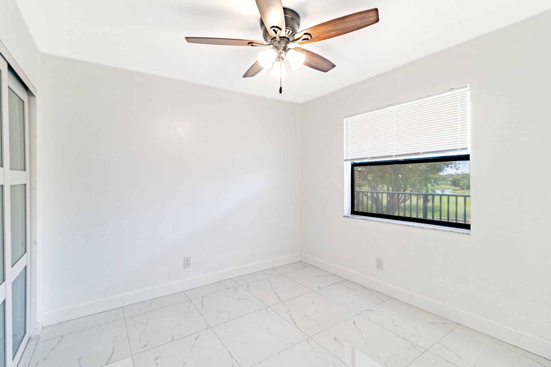 10331 Sunrise Lakes Boulevard, Unit 302, Sunrise, FL 33322 Photo
