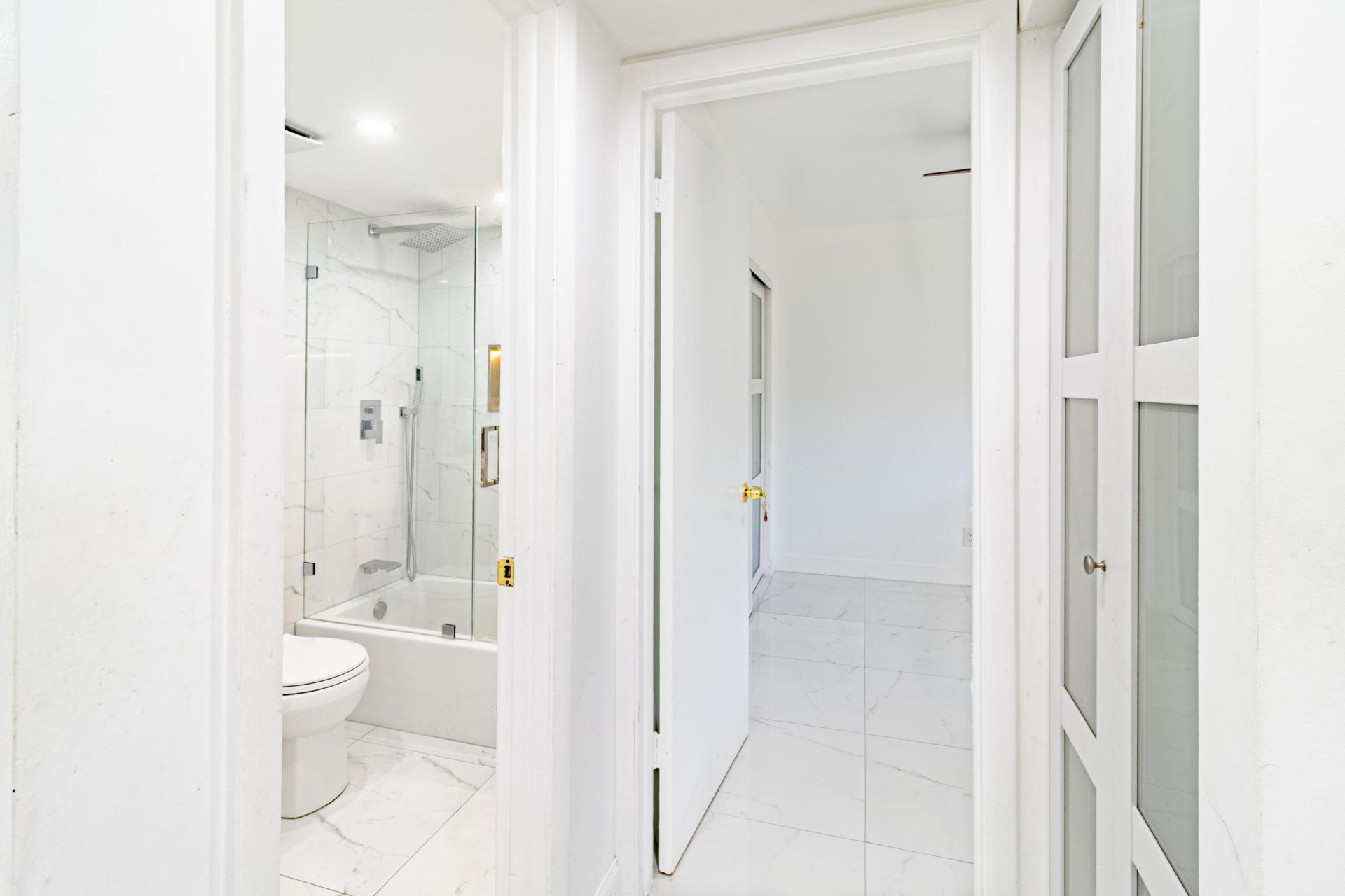 10331 Sunrise Lakes Boulevard, Unit 302, Sunrise, FL 33322 Photo