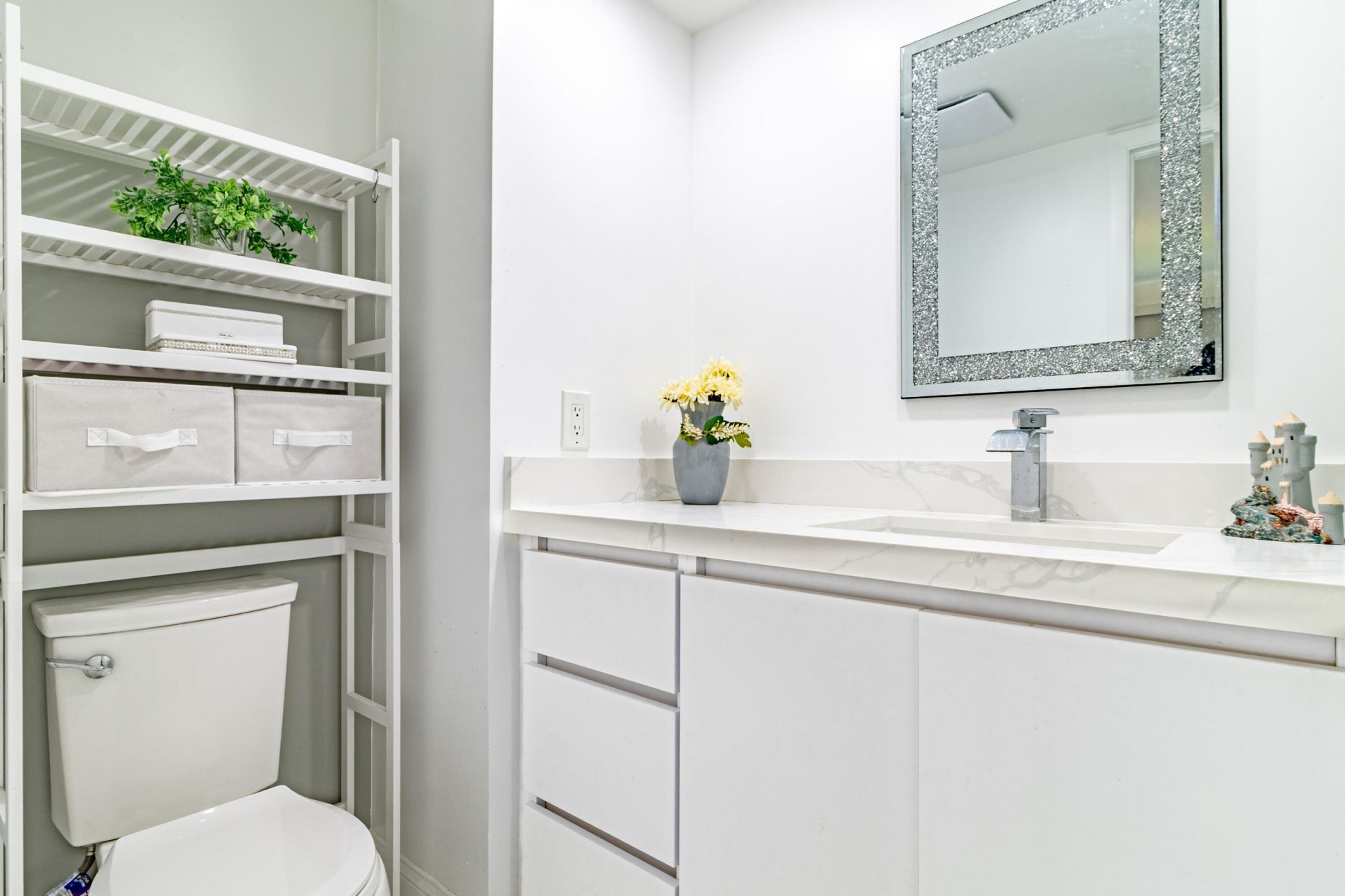 10331 Sunrise Lakes Boulevard, Unit 302, Sunrise, FL 33322 Photo
