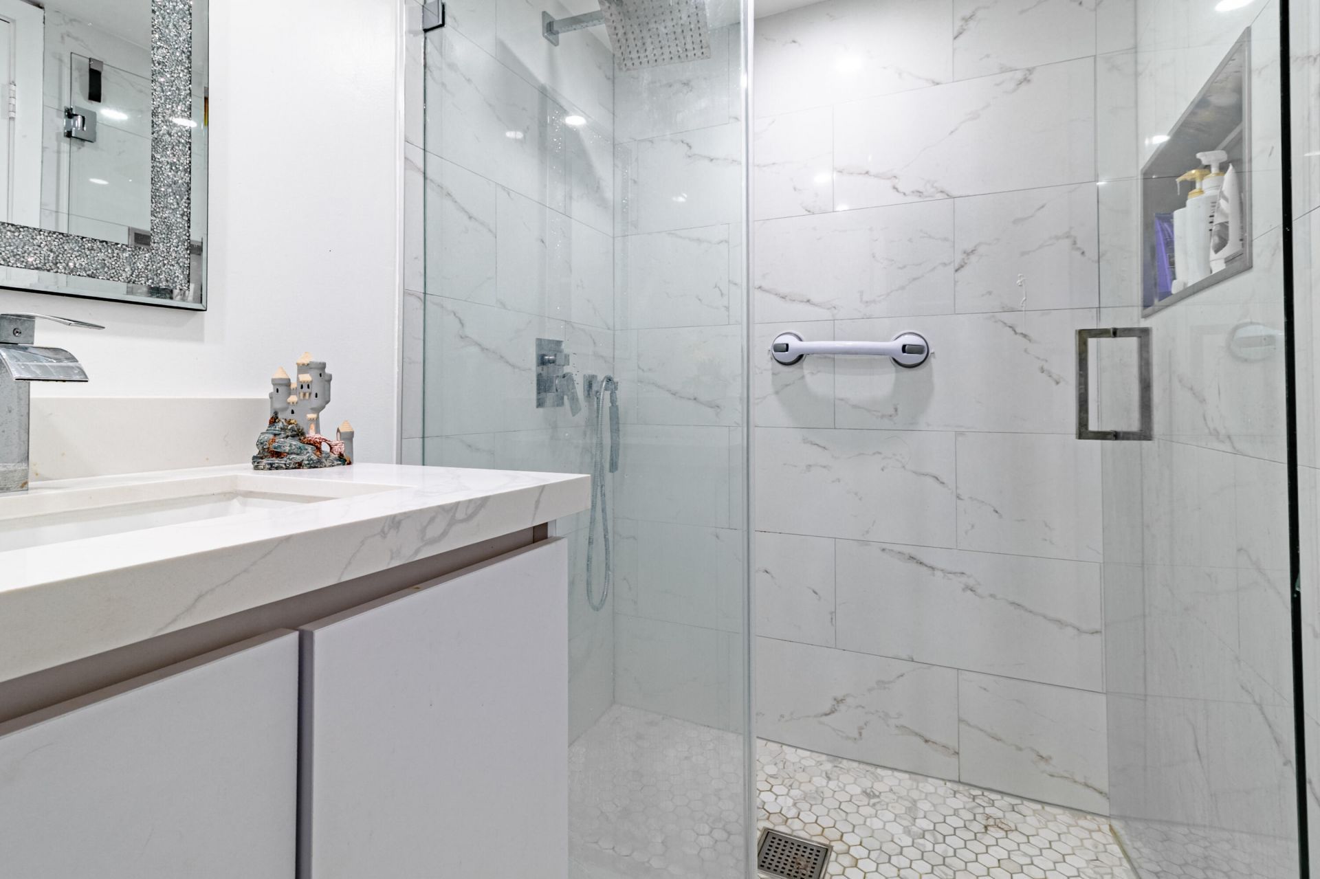 10331 Sunrise Lakes Boulevard, Unit 302, Sunrise, FL 33322 Photo