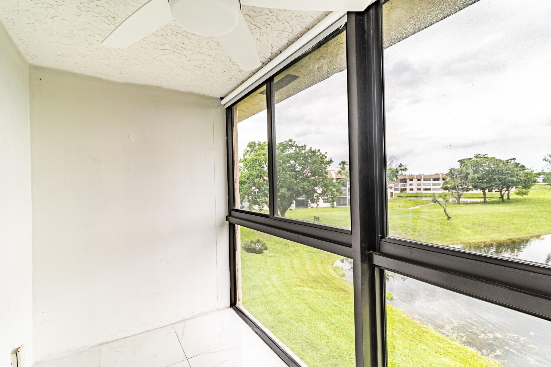 10331 Sunrise Lakes Boulevard, Unit 302, Sunrise, FL 33322 Photo