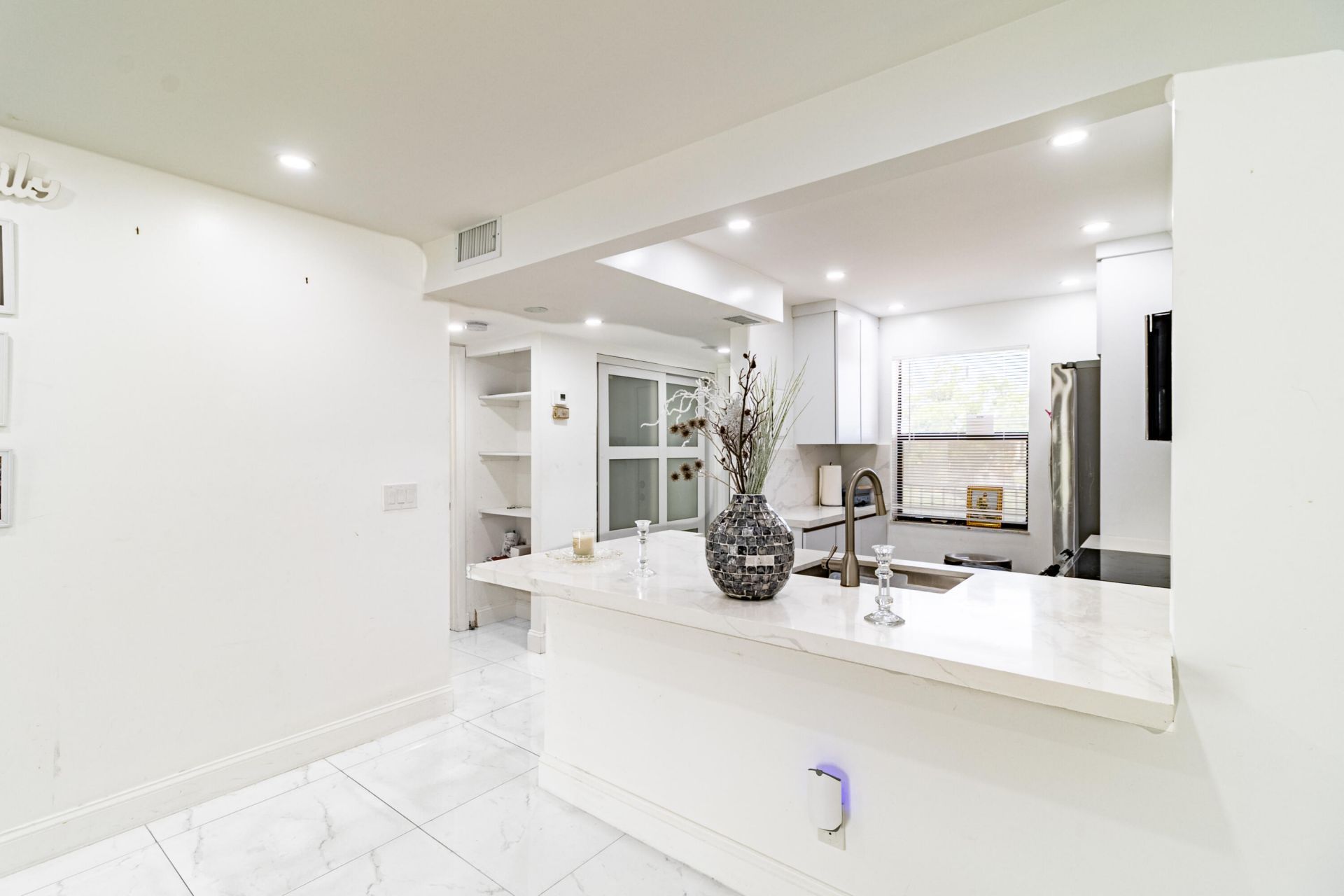 10331 Sunrise Lakes Boulevard, Unit 302, Sunrise, FL 33322 Photo