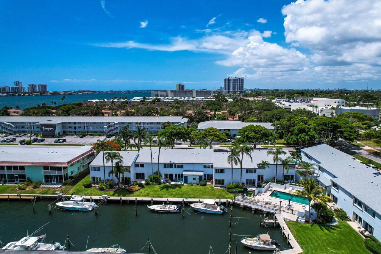 129 Lehane Terrace, Unit 133, North Palm Beach, FL 33408 Photo